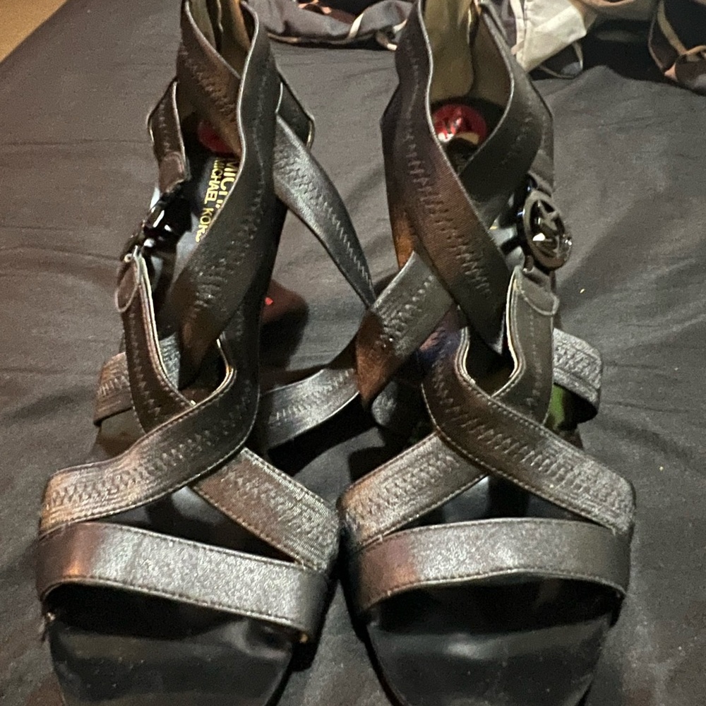 Mk heels